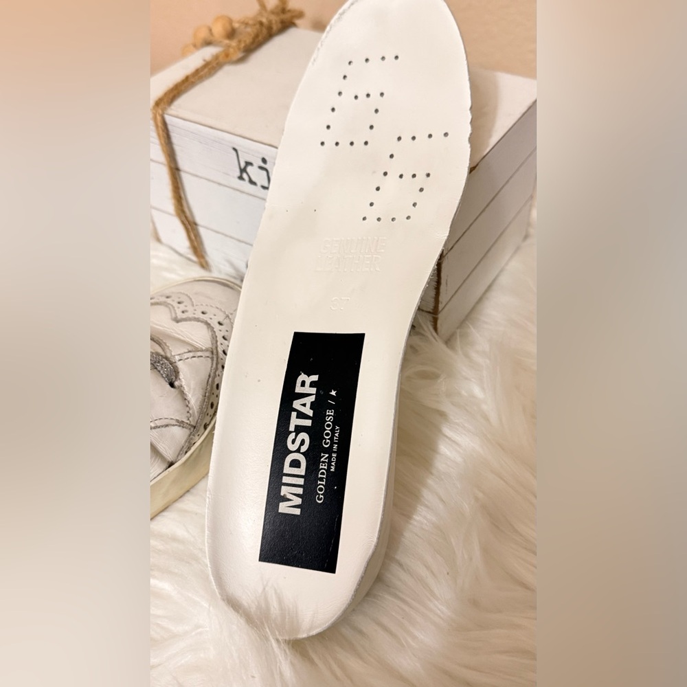 Golden Goose White Sneakers with Black Star and Silver Accents - Picture 9 of 9